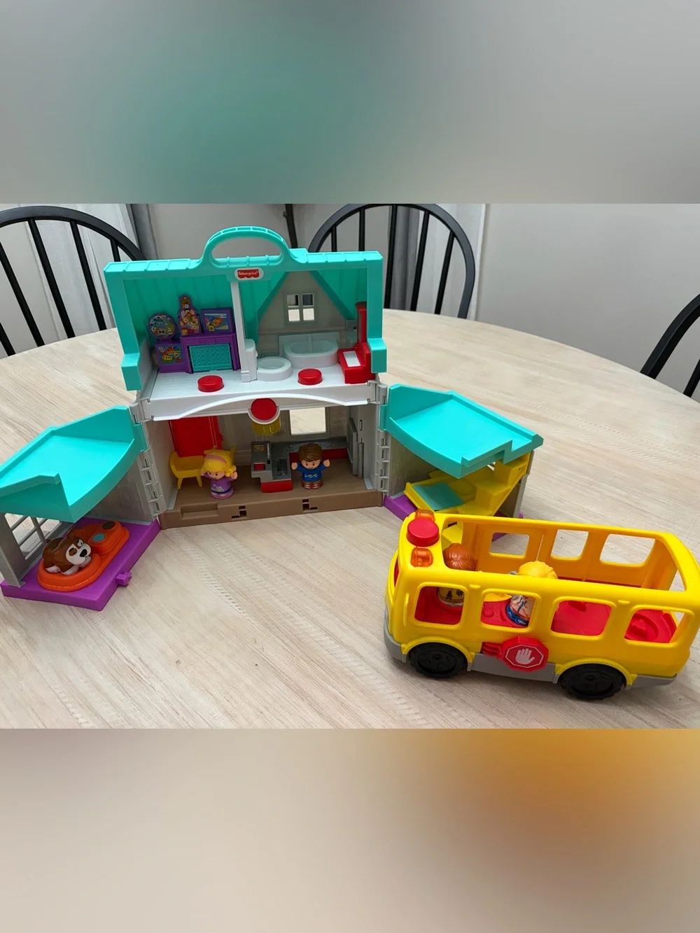 Fisher-Price little People House and Schoolbus